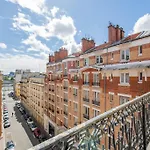 Fantin Latour - Beautiful And Bright Appartment Near Eiffel Tower